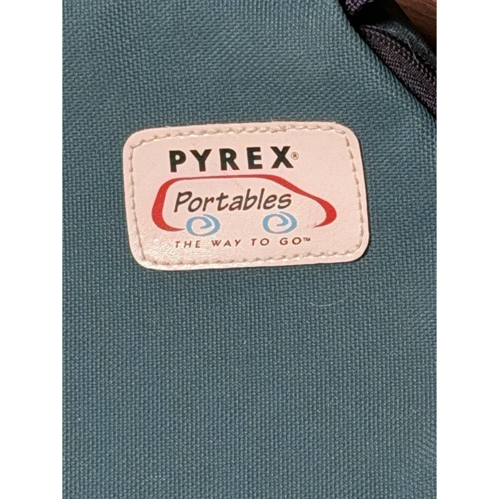 PYREX Portables Way To Go 4.5 Qt‎ Green Insulated Carrying Bag Hot & Cold Handle